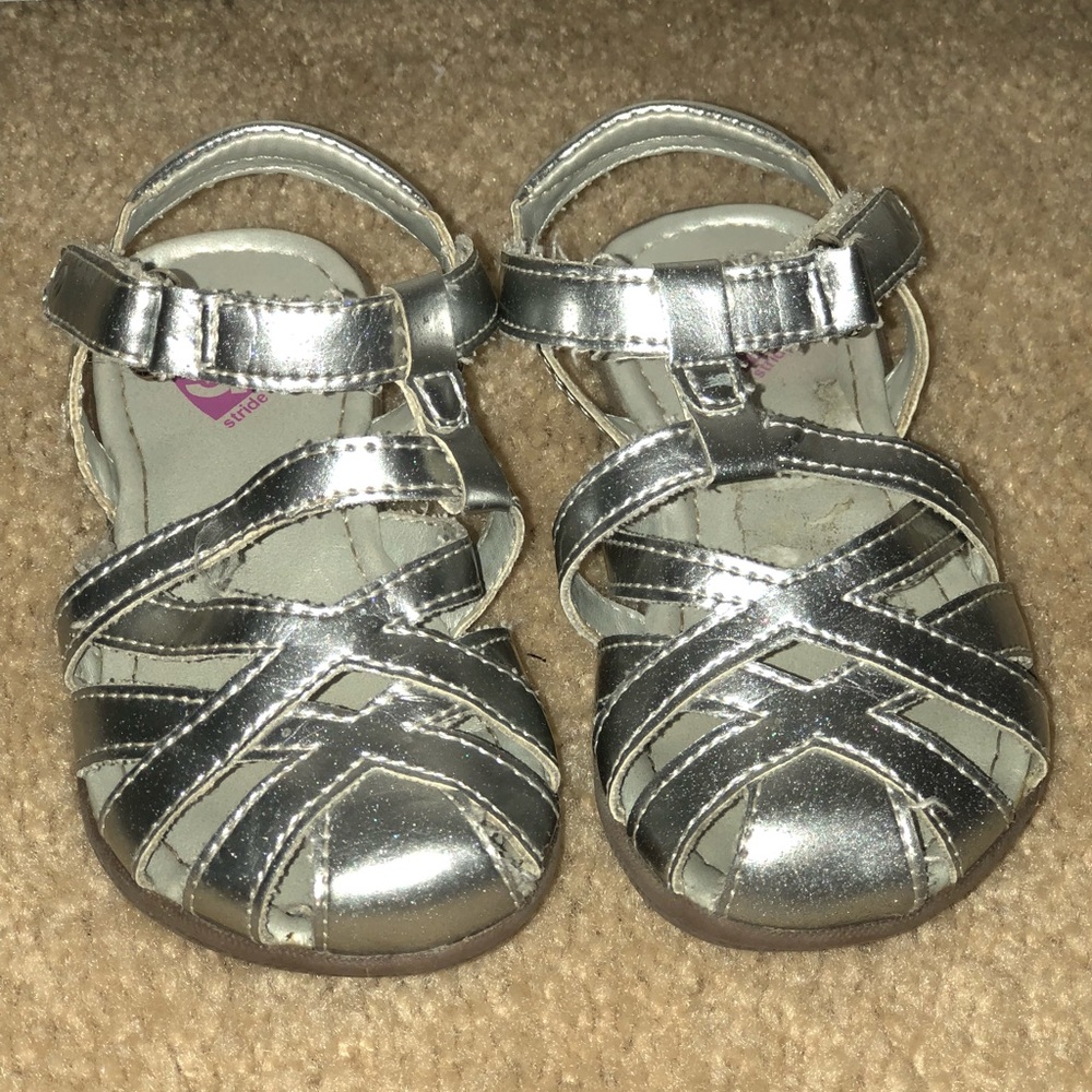 Stride rite silver toddler shoes size 6